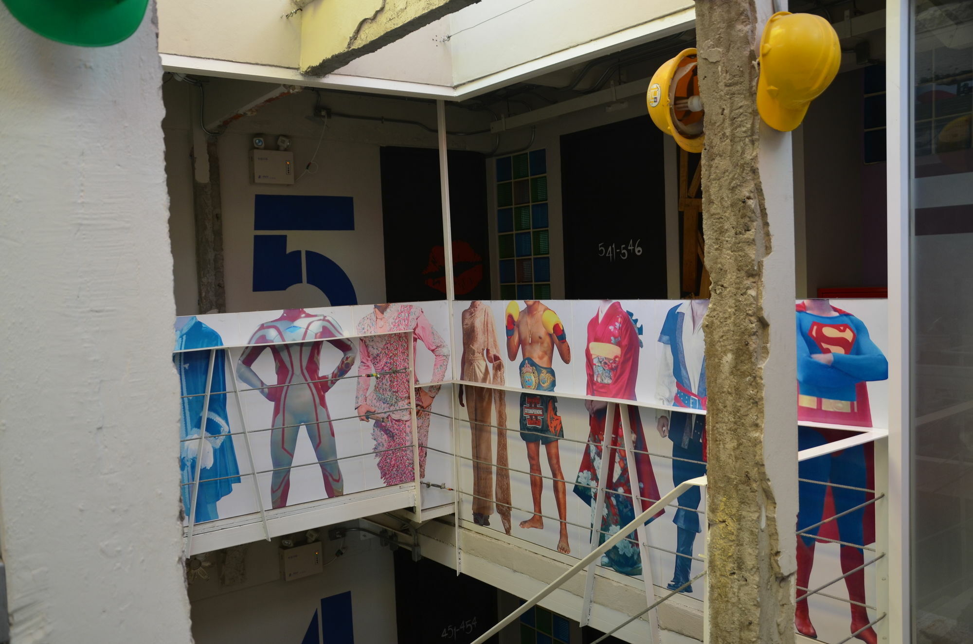 Silom Art Hostel Bangkok Esterno foto