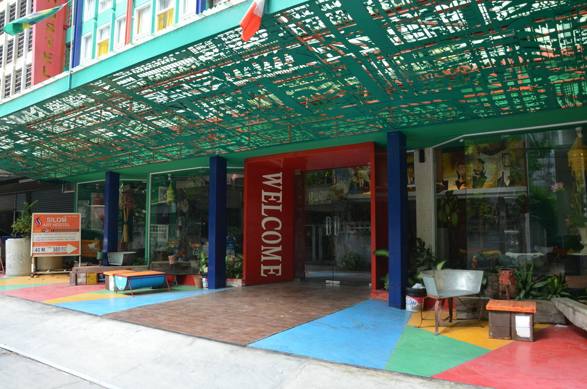 Silom Art Hostel Bangkok Esterno foto